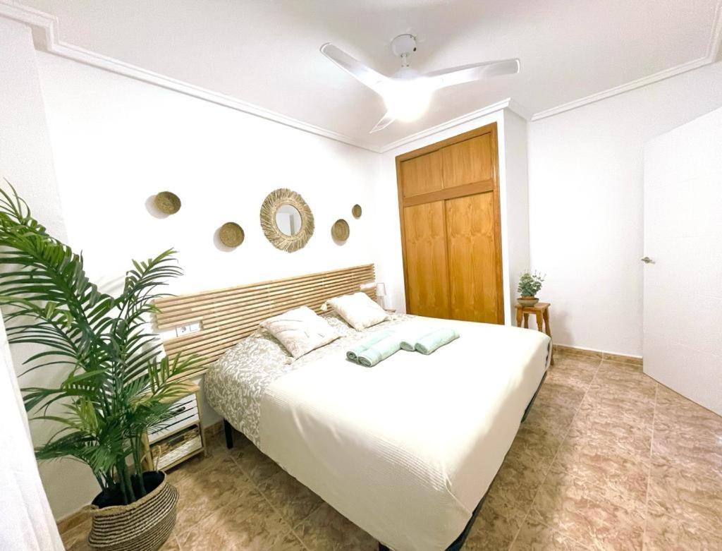 Apartamento Apartamento Azzurro Torrevieja Exterior foto